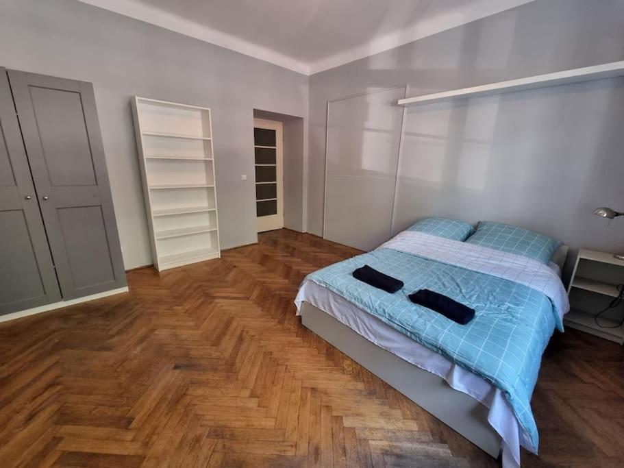 Fantastic Krk - Kr6 Room F Krakow Bagian luar foto